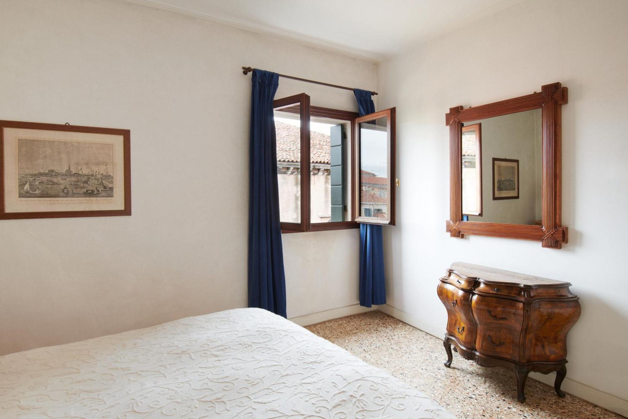 Palazzo Contarini Della Porta Di Ferro Aparthotel Venice Exterior photo