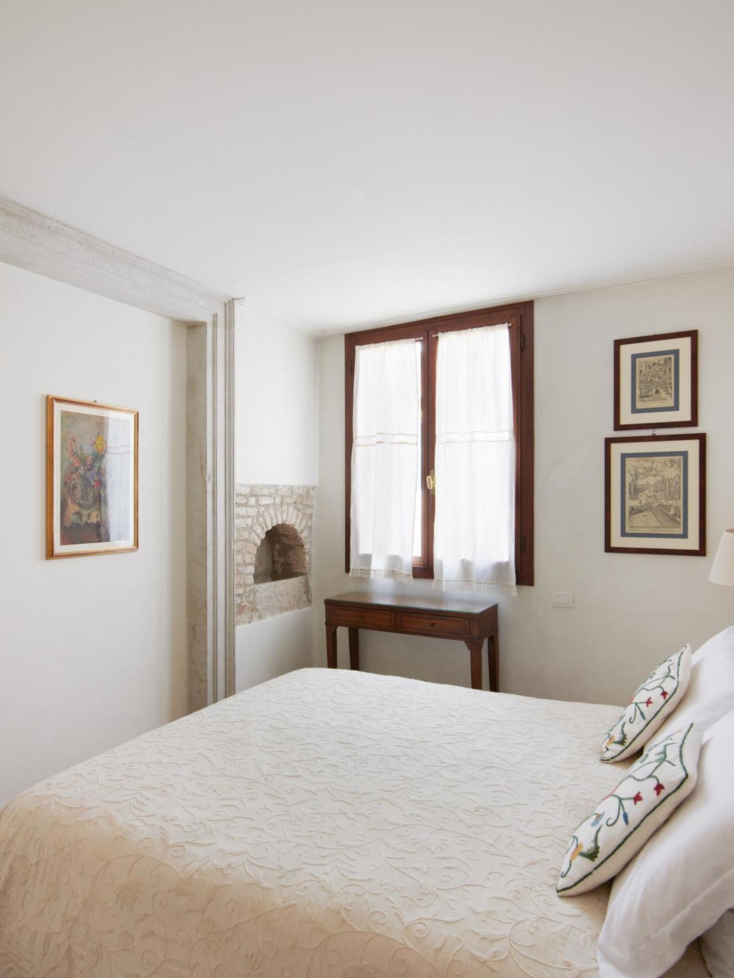 Palazzo Contarini Della Porta Di Ferro Aparthotel Venice Exterior photo
